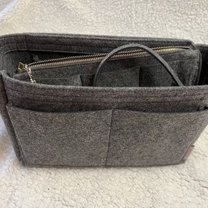 Pocket book organizer